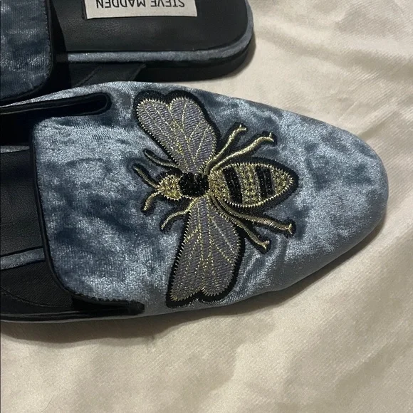 Steve Madden Velvet Bee Embellished flats - Picture 2 of 4